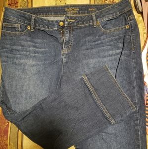 🎃3 for $20👻 Simply Vera Capri